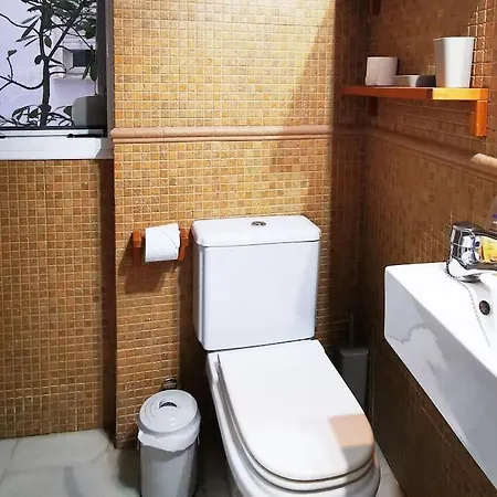 Sweet Catalina-centric 4 Guests Apartment Seville